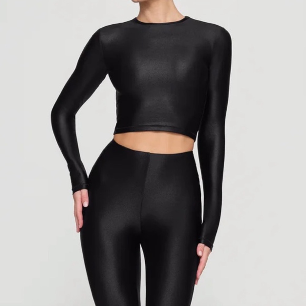 Skims Shine Jersey Long Sleeve Cropped T-Shirt Onyx XS